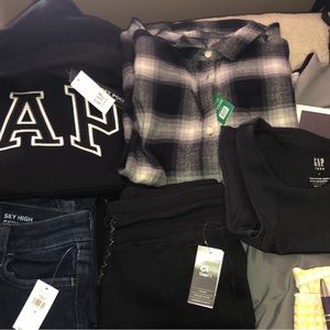 Brand new with tags! Gap teens clothing set.
